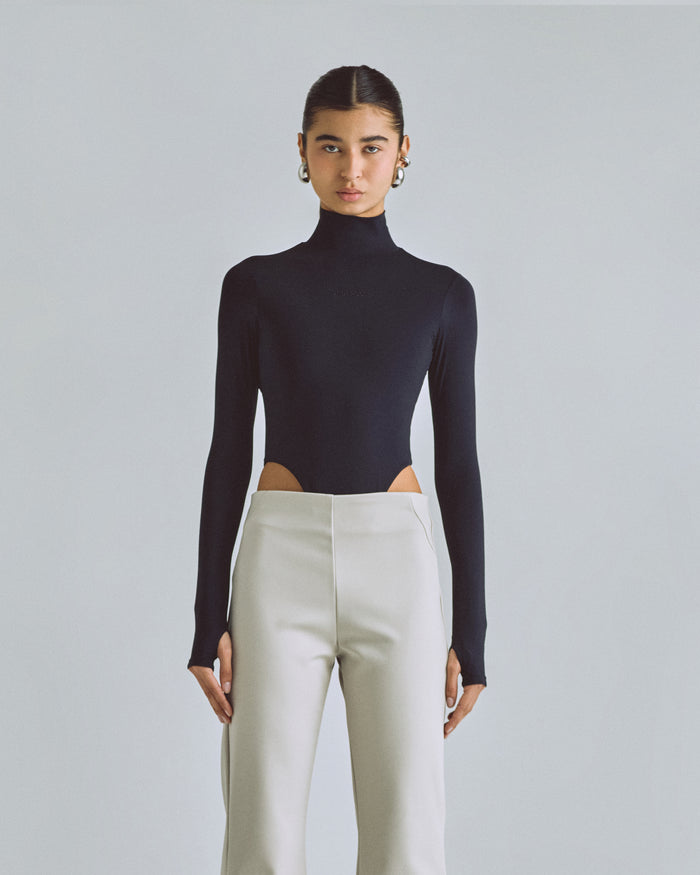 Basics Turtleneck Backless Body Black