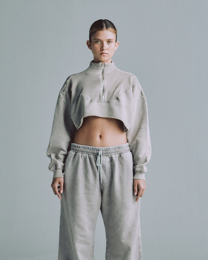 Line Logo Cropped Zip up Crewneck Washed Gray