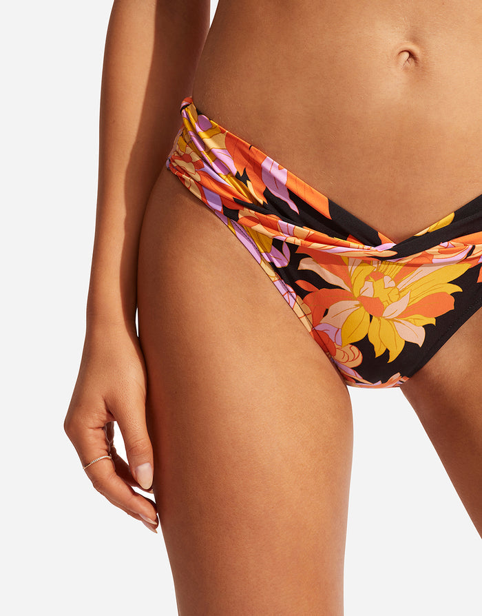 Palm Springs Twist Band Hipster Bikini Pant - Black - Simply Beach UK