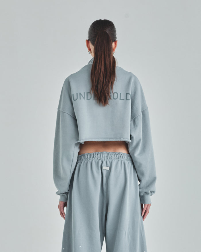W Act 1 UNDGLD Crewneck Light Gray