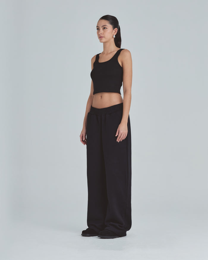 W Line Basic Tank Top Black